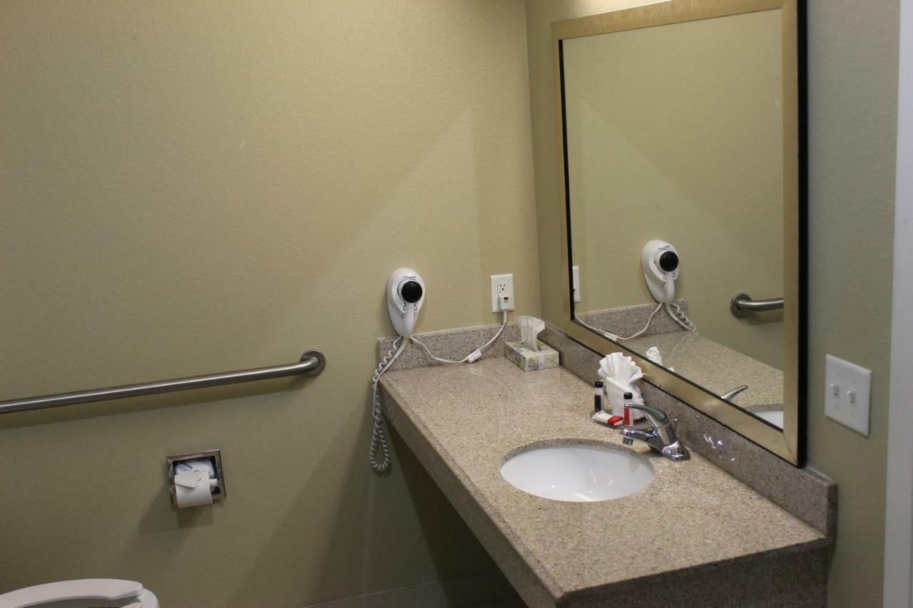 Horizon Inn&Suites Pearsall Buitenkant foto