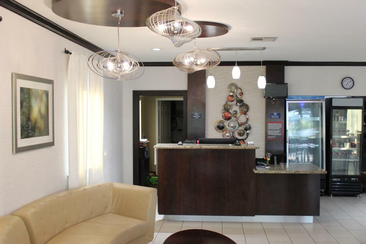 Horizon Inn&Suites Pearsall Buitenkant foto